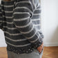 Grau/Cremefarbener, gestreifter Turtleneck aus Cashmere und Seide