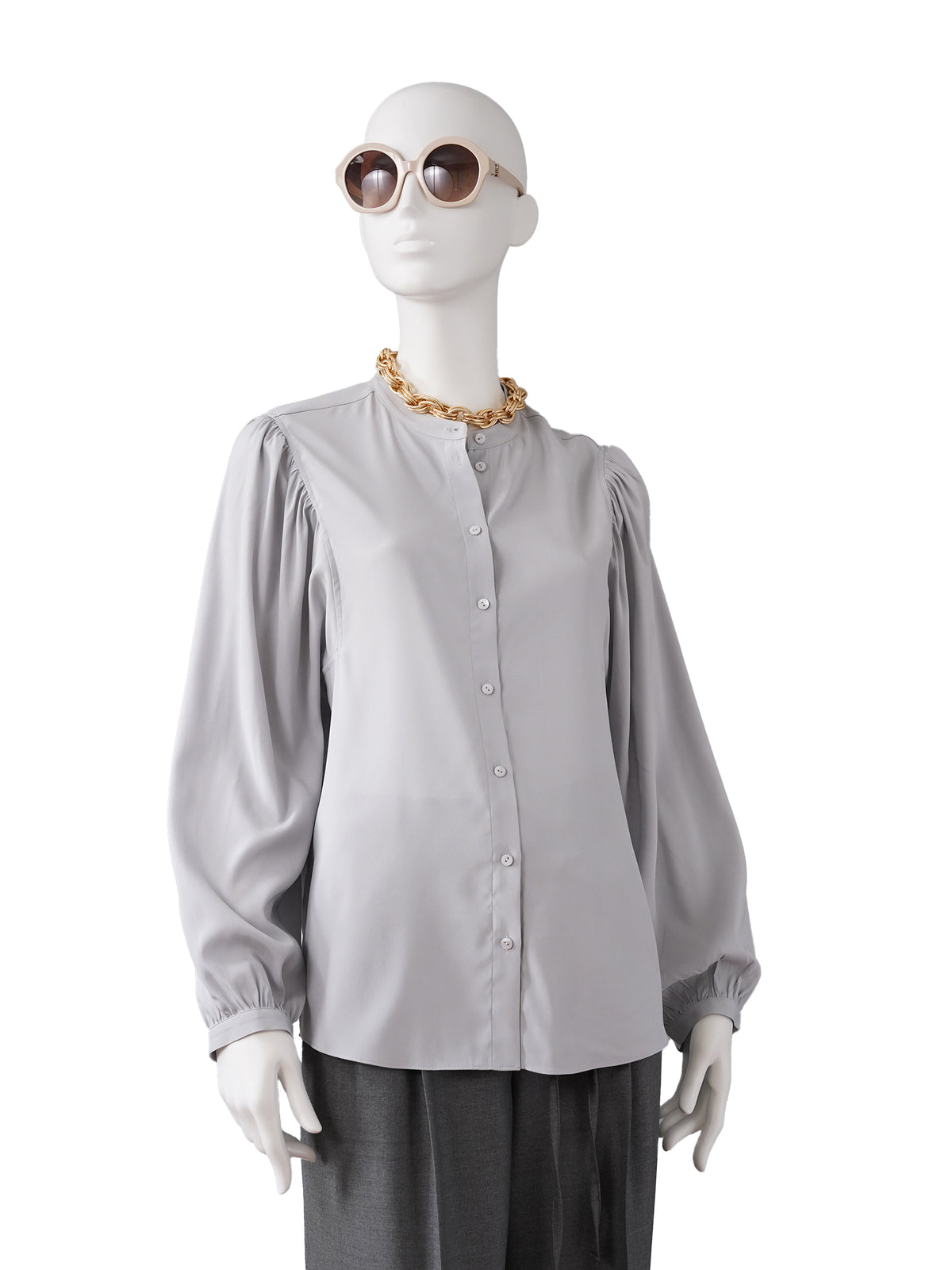 Graue Seidenbluse mit Ballonärmeln von Alcidia da Veiga