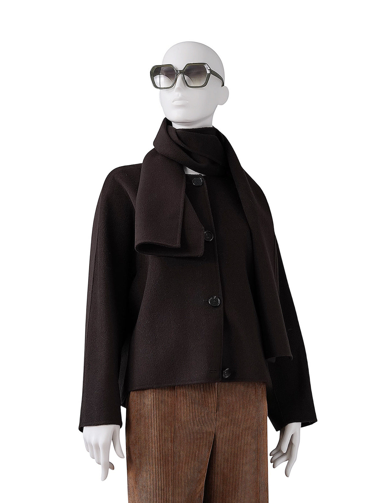 Schokoladenbraune Wolljacke mit abnehmbarem Schal von FFC