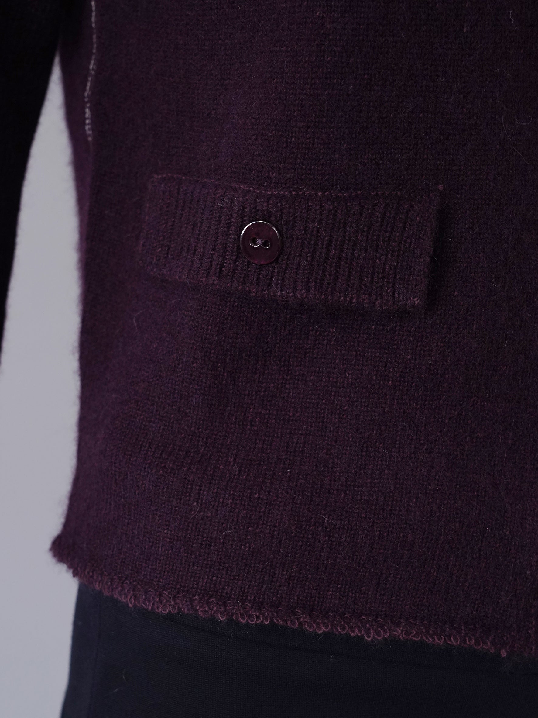 Bordeauxfarbene Strickjacke aus Cashmere und Cotton von Henry Christ – Ansicht 4