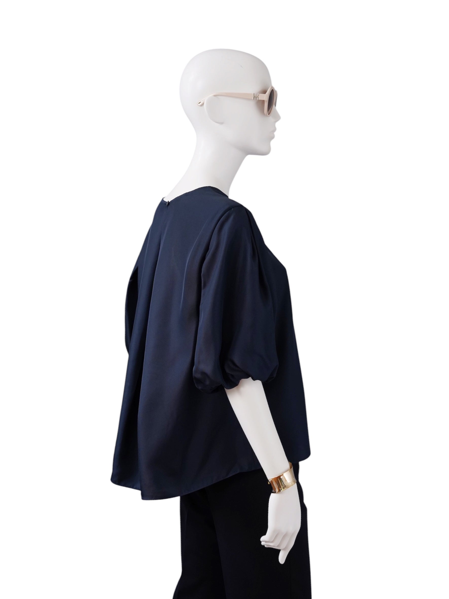 Dunkelblaue Seidenbluse von Alcidia da Veiga – Ansicht 4