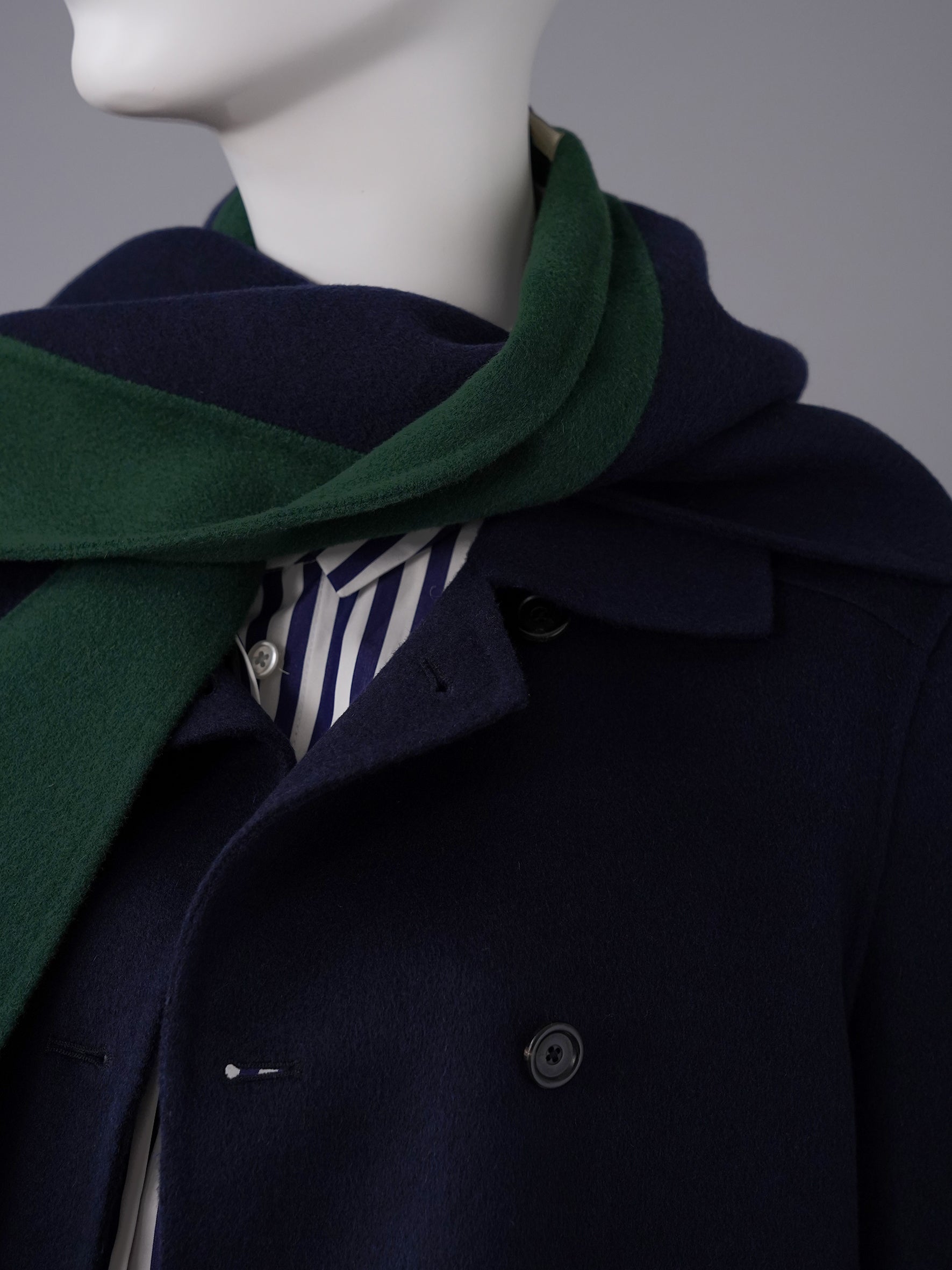 Dunkelblaue Double-Face Cabanjacke aus Wolle und Cashmere von ODEEH – Ansicht 2