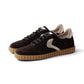 Dunkelbrauner Velour-Sneaker „Ines“ mit goldenen Details von Voile Blanche