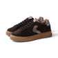 Dunkelbrauner Velour-Sneaker „Lipari“ mit bronzefarbenen Details von Voile Blanche