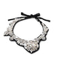 Schwarzes Collier mit Kristallen und Perlen von ODEEH