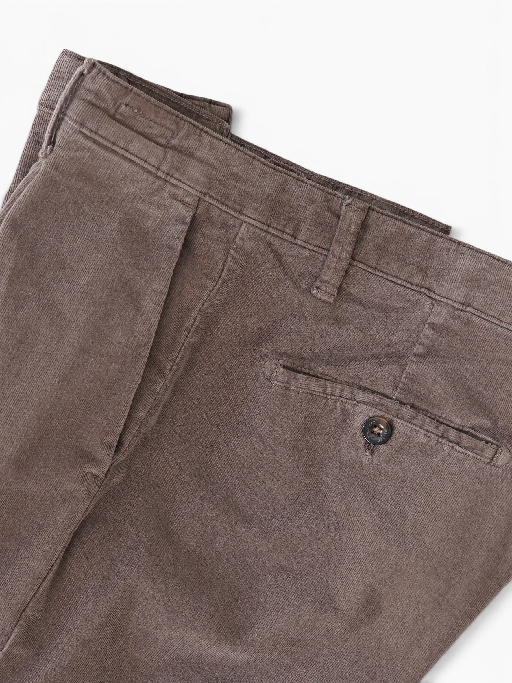 Hellbraune Feincord-Hose mit Bundfalte von Four.ten – Ansicht 4