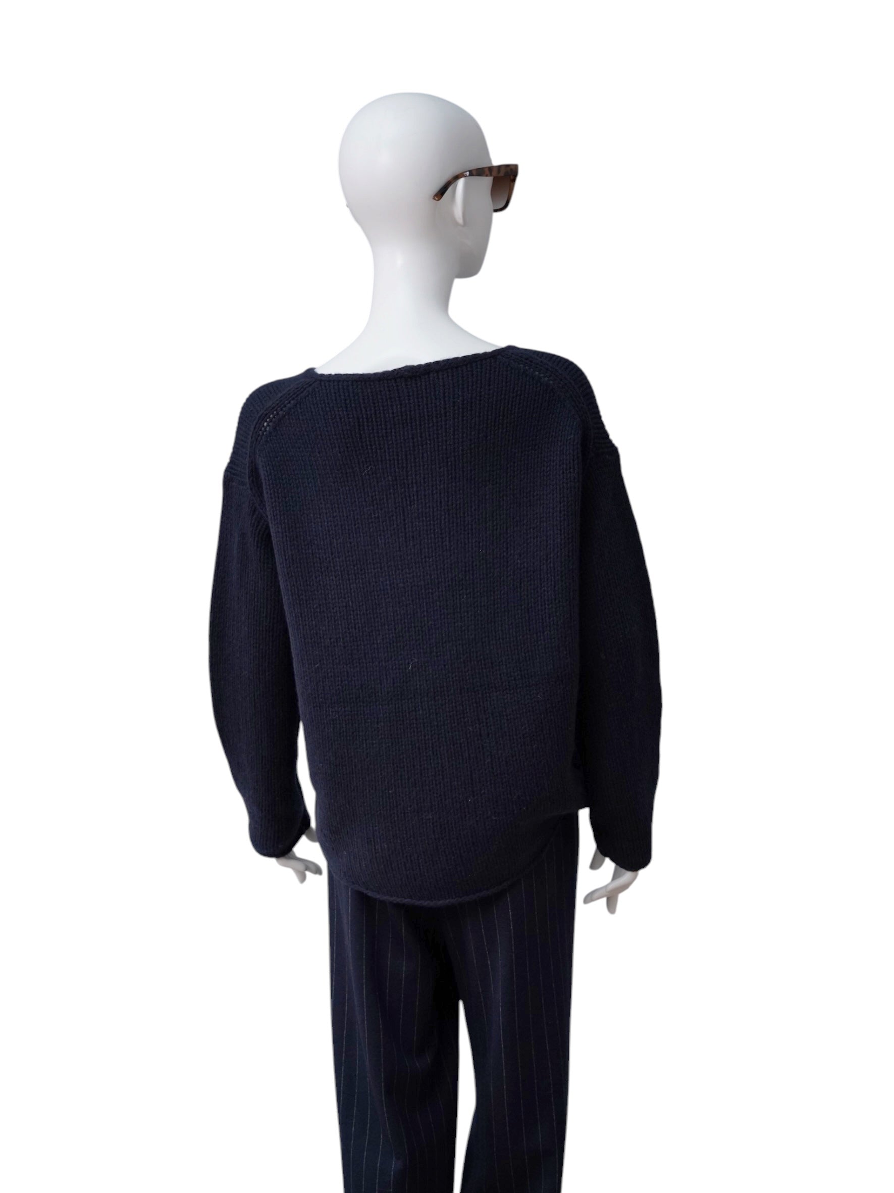 Dunkelblauer Oversize-V-Neck aus Wolle und Cashmere von FFC – Ansicht 2