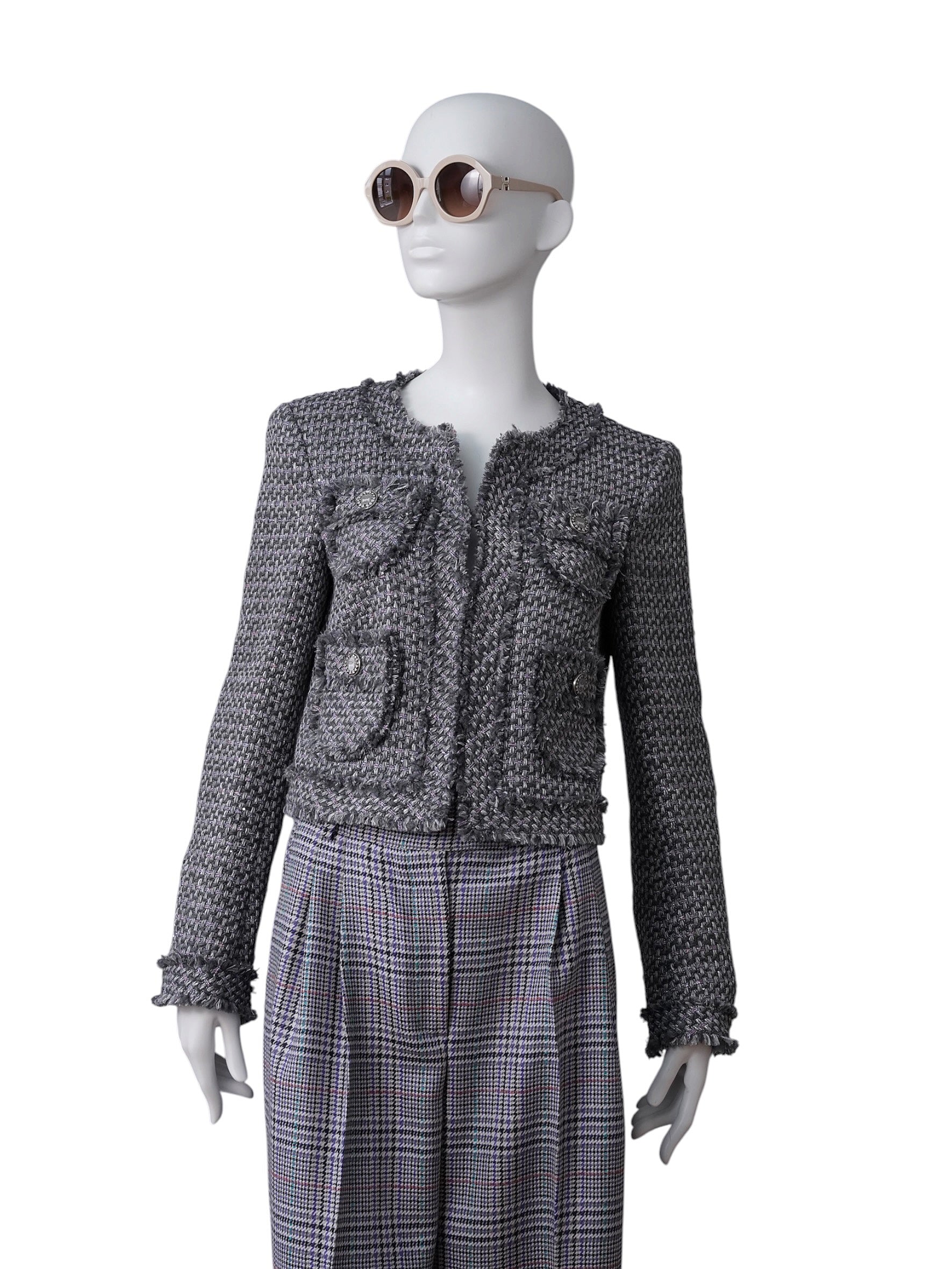 Graue Tweedjacke mit ausgefransten Kanten von Maison Common