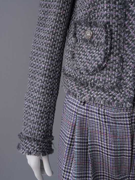 Graue Tweedjacke mit ausgefransten Kanten von Maison Common – Ansicht 4