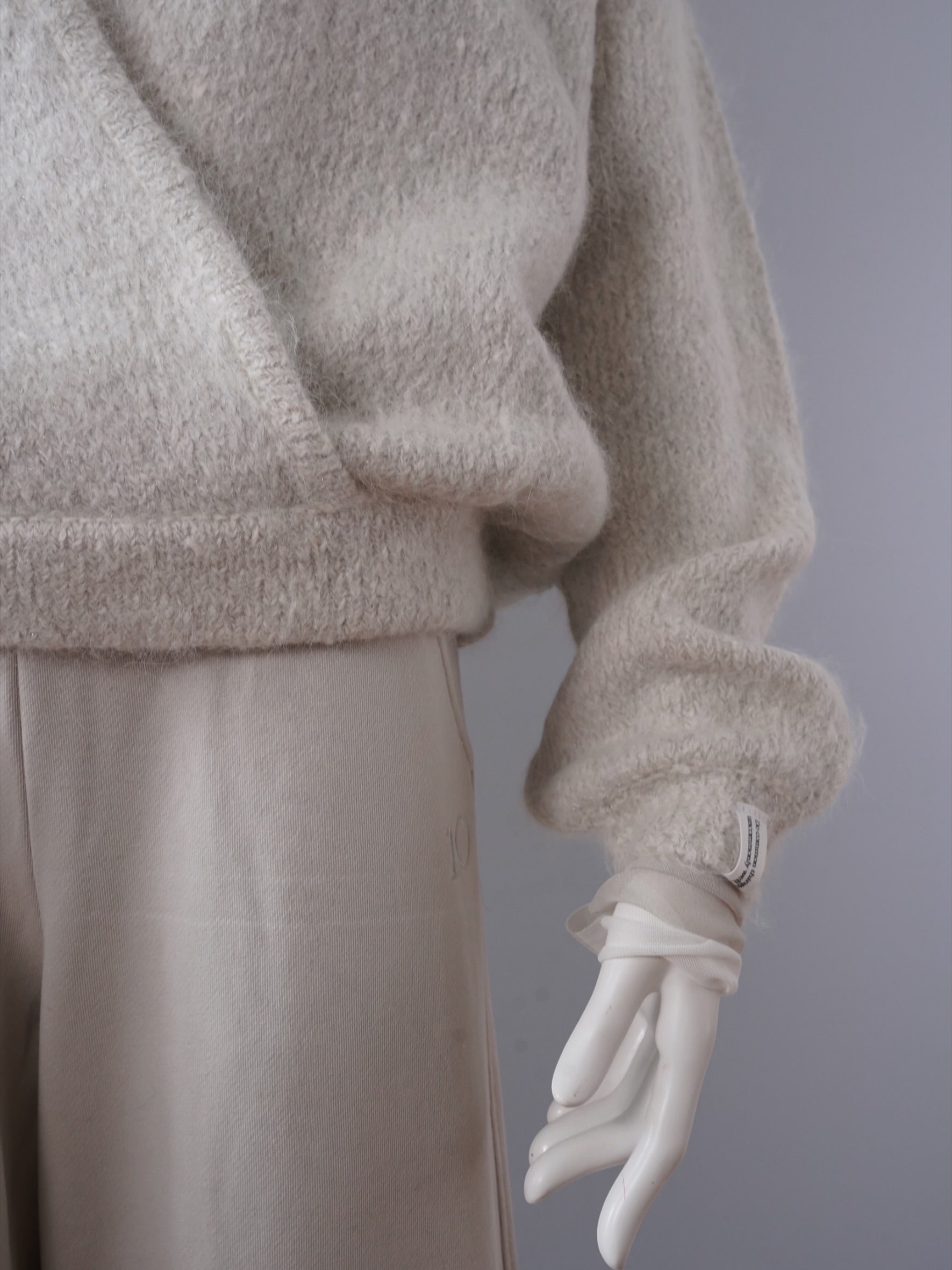 Ecrufarbener Kapuzen-Strickpullover aus Alpaka mit Lurex von 10days – Ansicht 5
