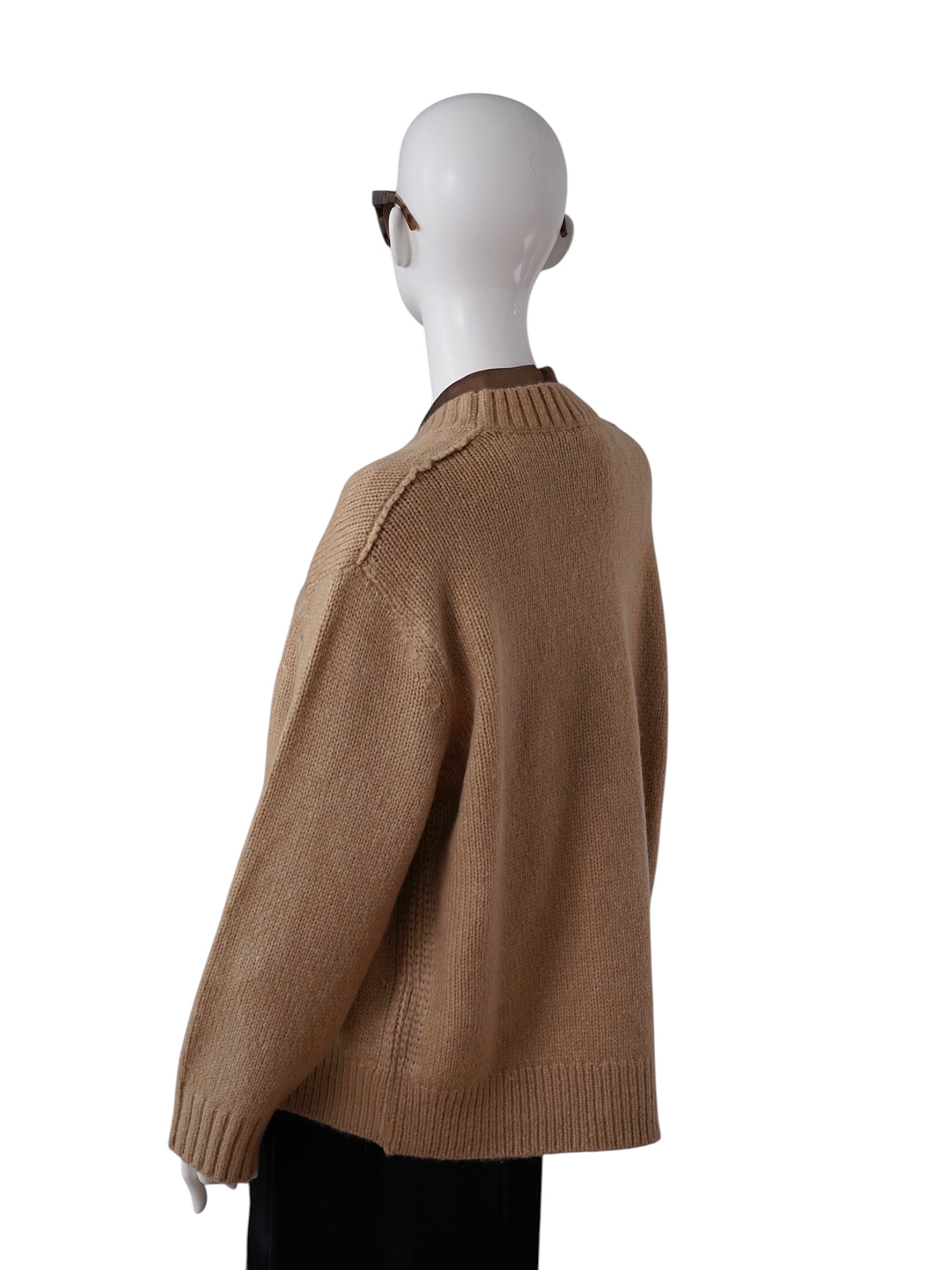 Camelfarbene Strickjacke mit V-Ausschnitt von Dorothee Schumacher – Ansicht 8