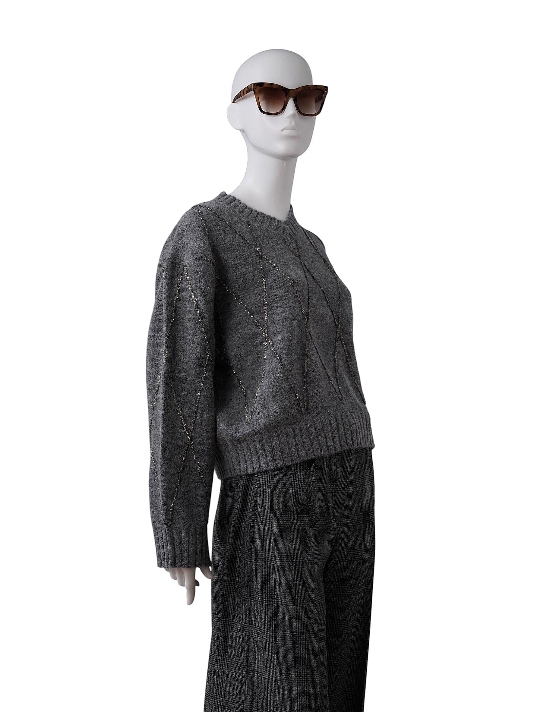 Grauer Strickpullover mit goldenem Rautenmuster von Dorothee Schumacher – Ansicht 4