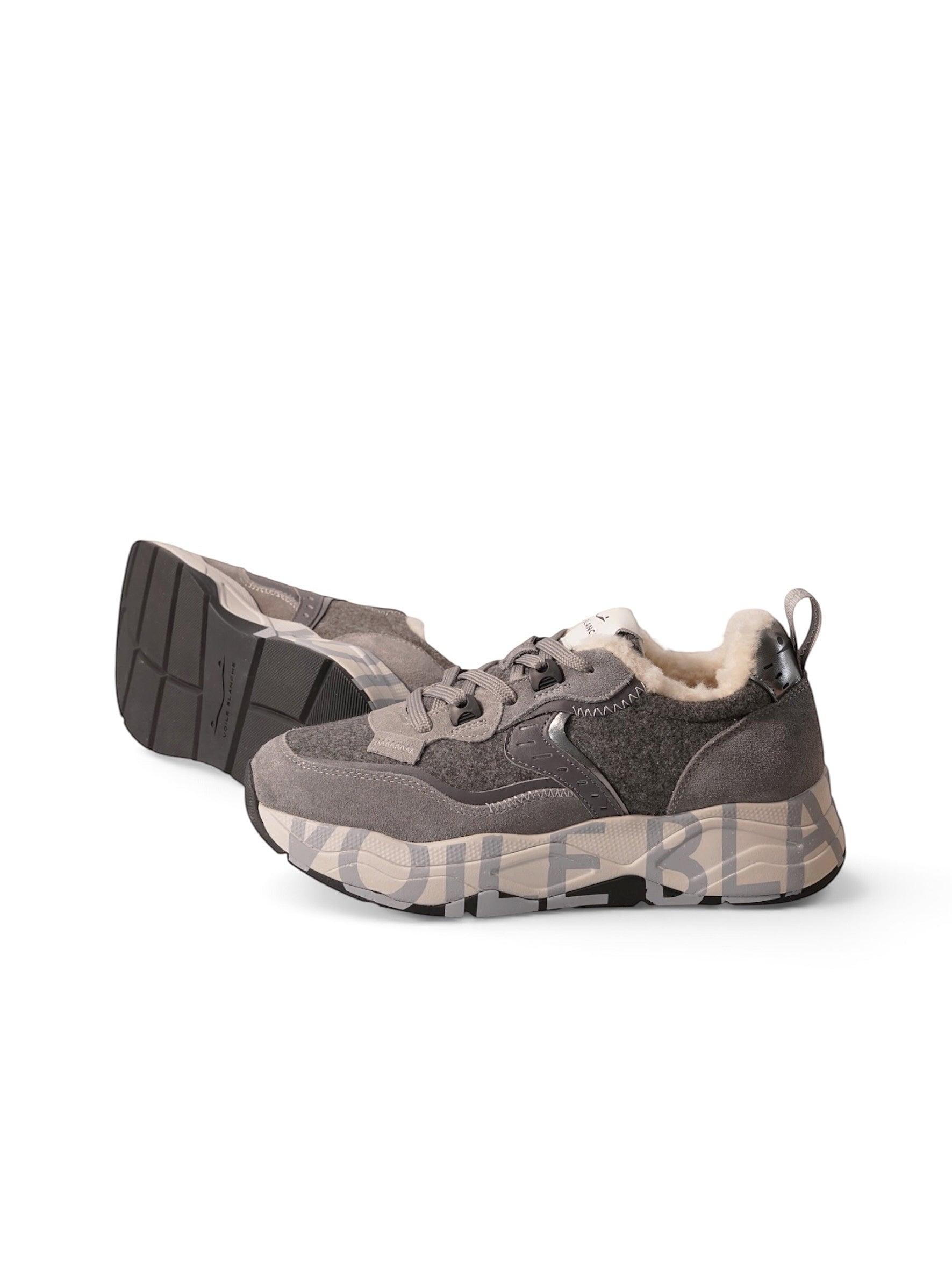 Voile Blanche Chunky-Sneaker in Grau mit Plateausohle und Logo-Schriftzug – Seiten- und Sohlenansicht