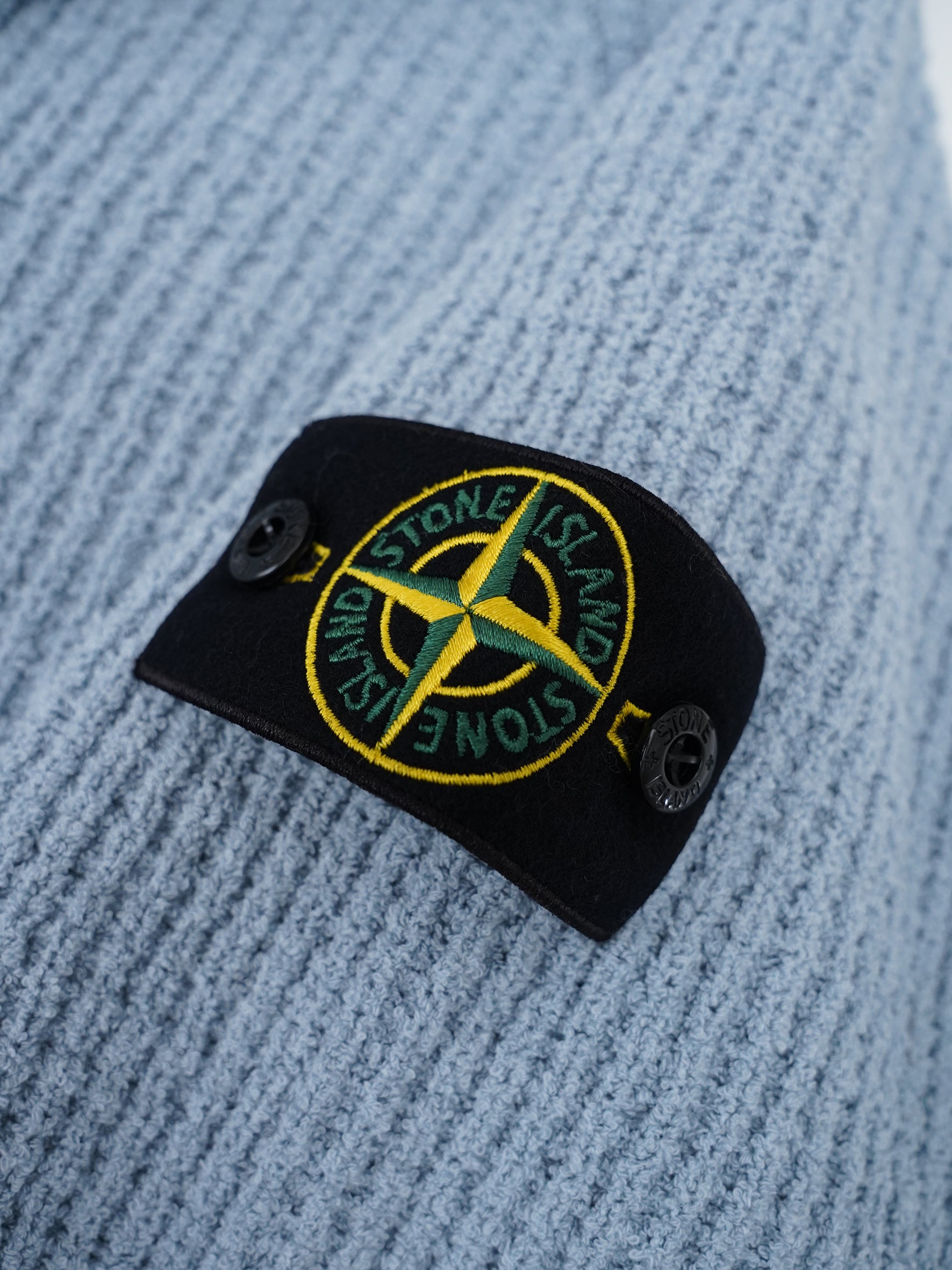 Hellblaue Zip-Strickjacke mit Kapuze von Stone Island – Ansicht 2