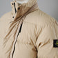 Sandfarbene Daunenjacke von Stone Island – Ansicht 4