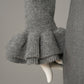 Grauer Cashmere-Pullover mit Rüschenkragen