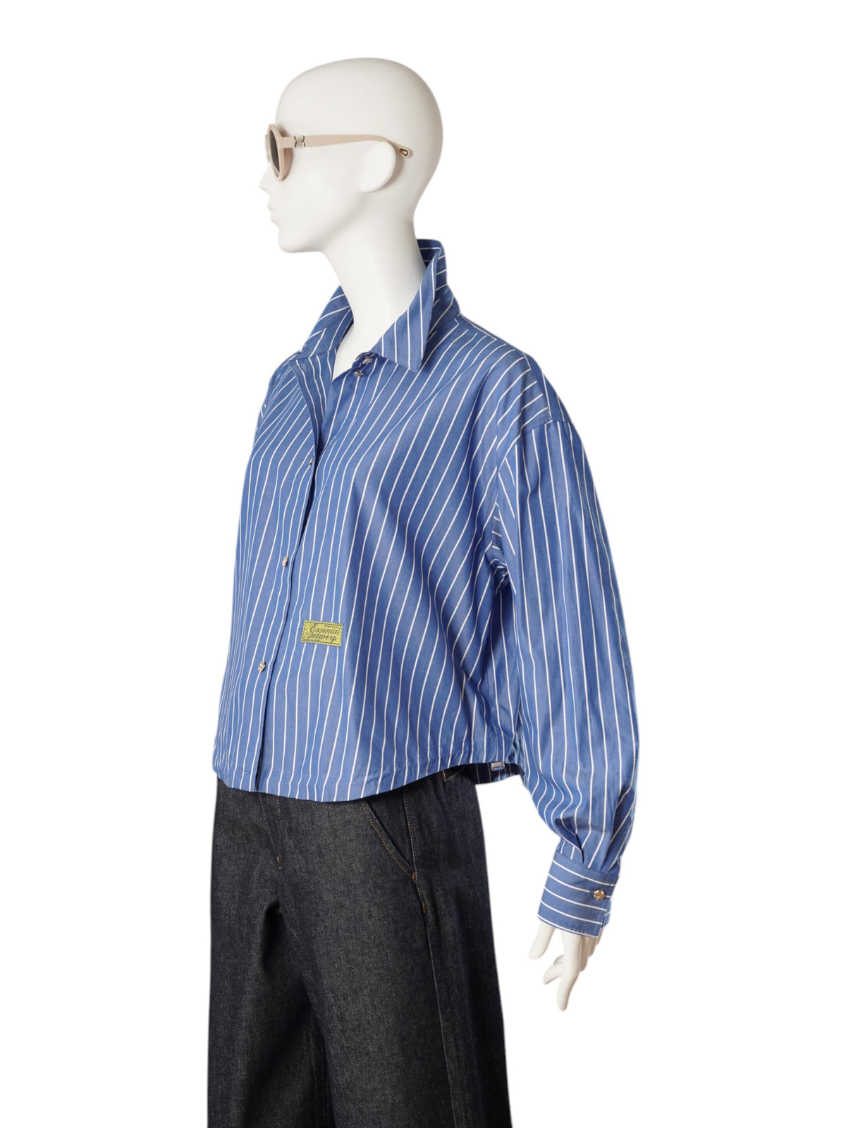 Blau-weiß gestreifte Hemdbluse mit Logo-Patch von Essentiel Antwerp – Ansicht 6