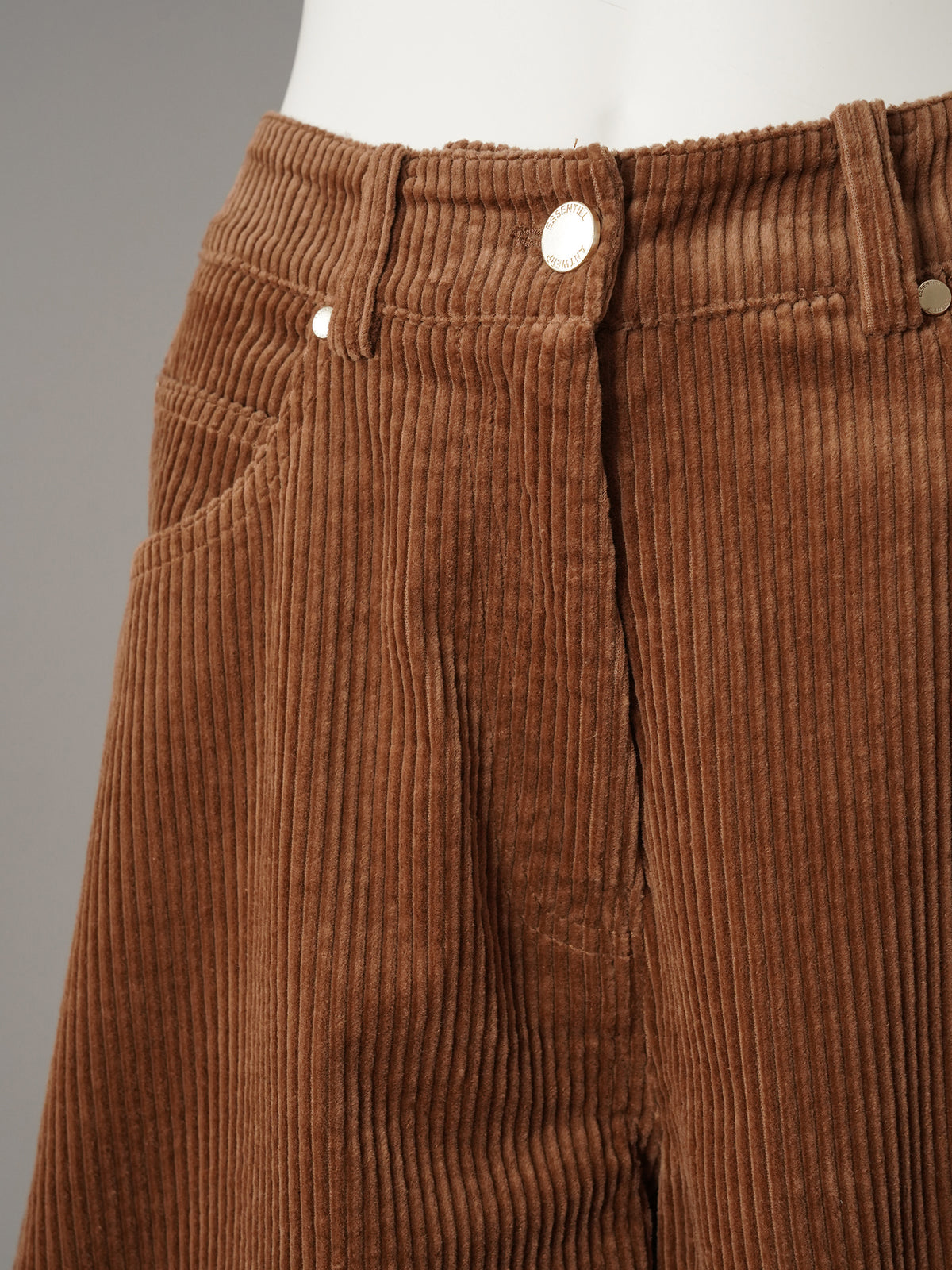 Cognacfarbene Cord-Culotte von Essentiel Antwerp – Ansicht 2