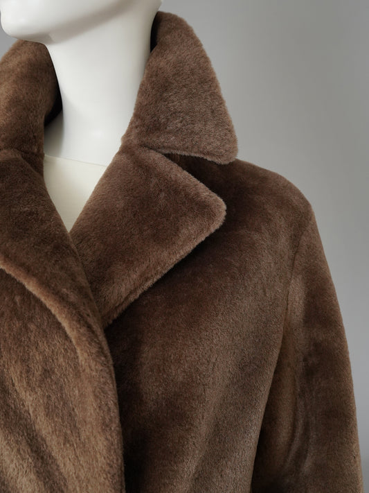 Cognacfarbener Wendemantel aus Kunstfell und Velours von Betta Corradi – Ansicht 2