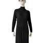 Schwarzes plissiertes Strickkleid aus Merinowolle von Hemisphere – Seitenansicht