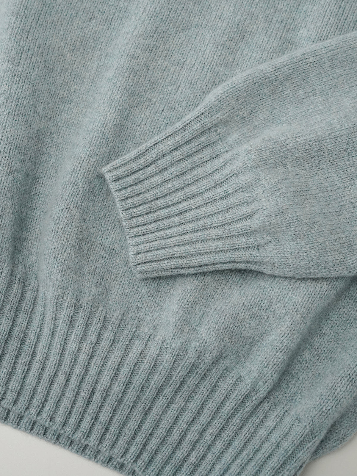 Eisblauer Pullover mit Stehkragen von Glenugie – Ansicht 2