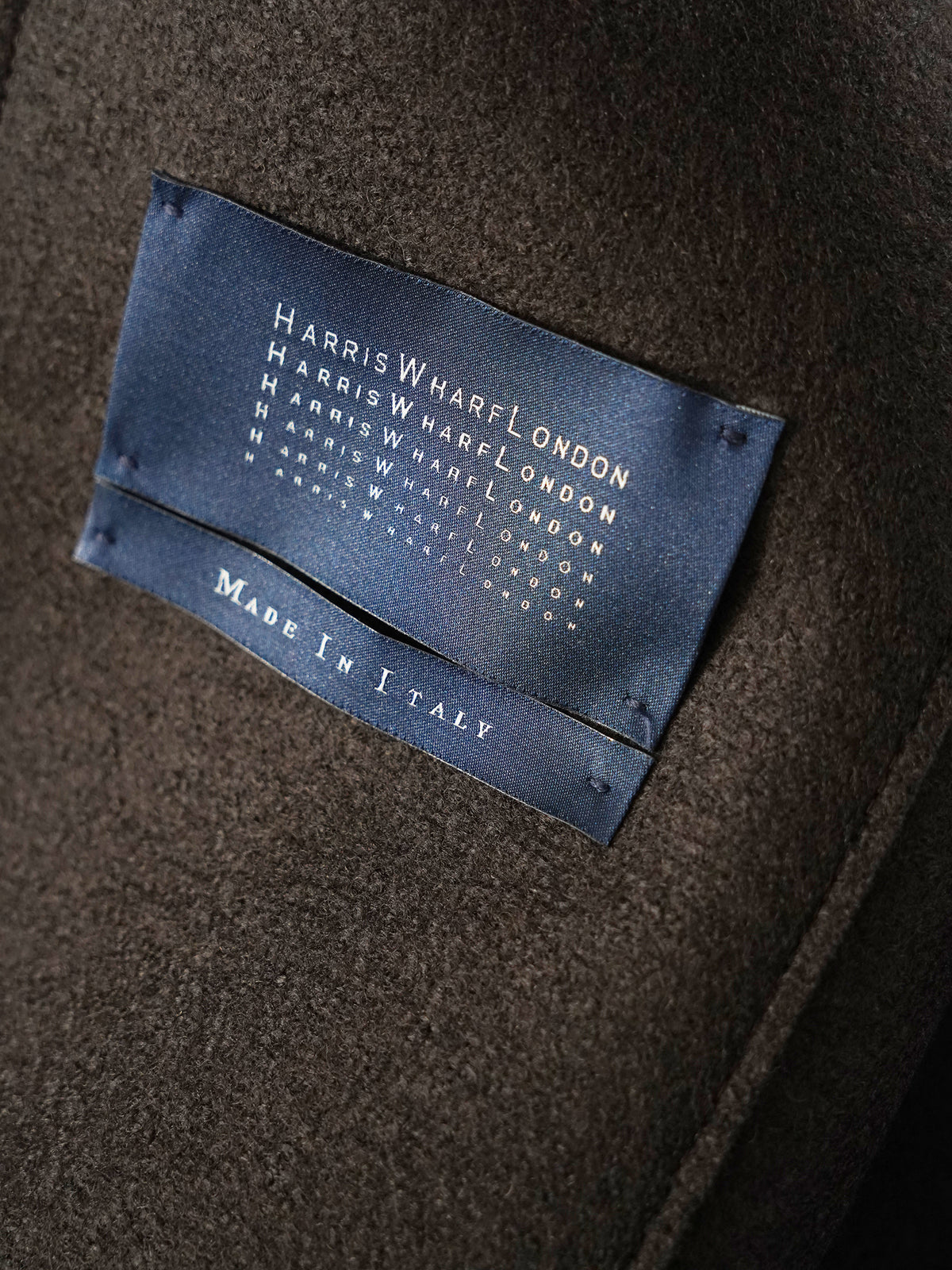 Dunkelbrauner Blouson aus gekochter Wolle von Harris Wharf London – Ansicht 6