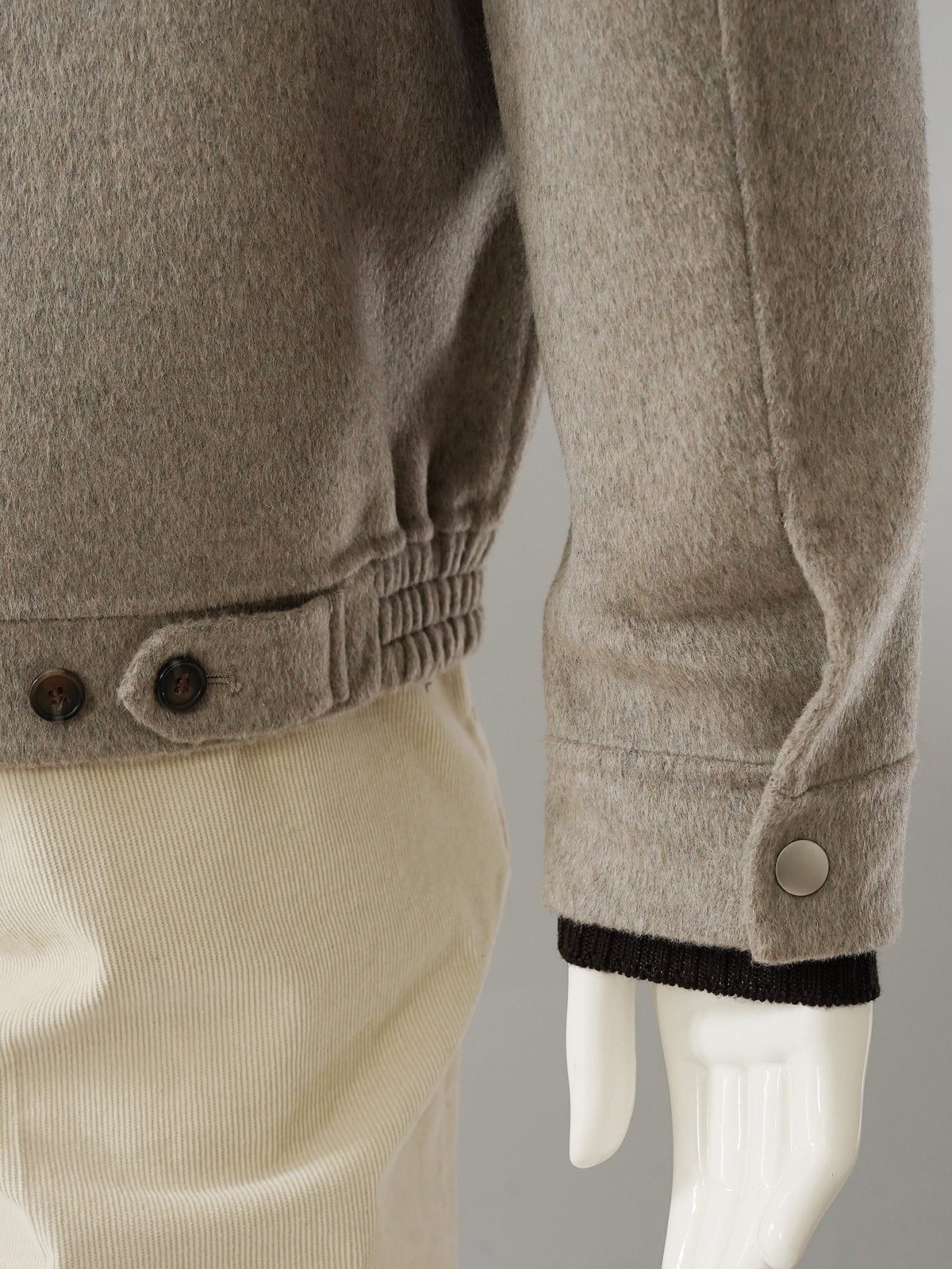 Beigemelierter Blouson aus Wollmischgewebe von Galà – Ansicht 2