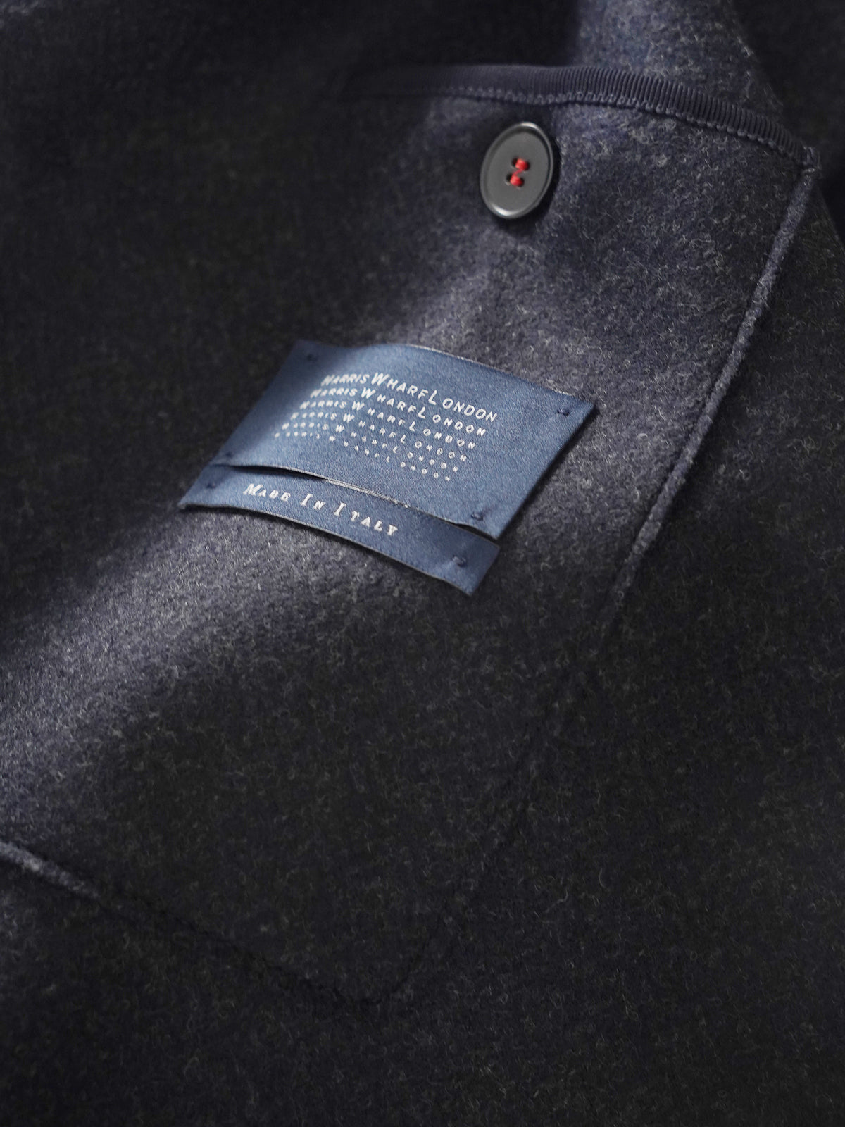 Blaugrauer Mantel aus gekochter Wolle von Harris Wharf London – Ansicht 7