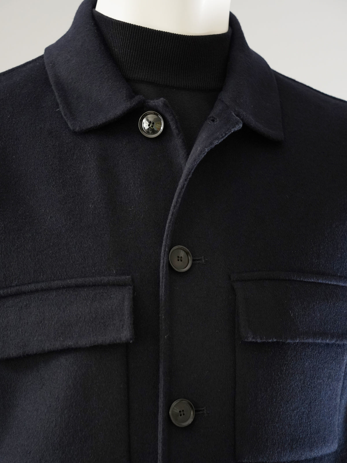 Dunkelblaues Overshirt aus Wollmischgewebe von Galà – Ansicht 4