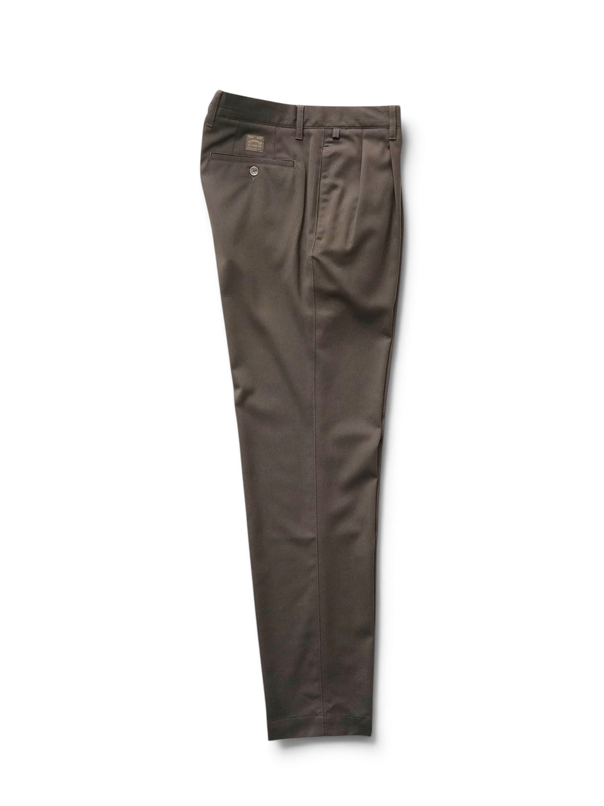 Braune Hose mit zwei Bundfalten von Slowear