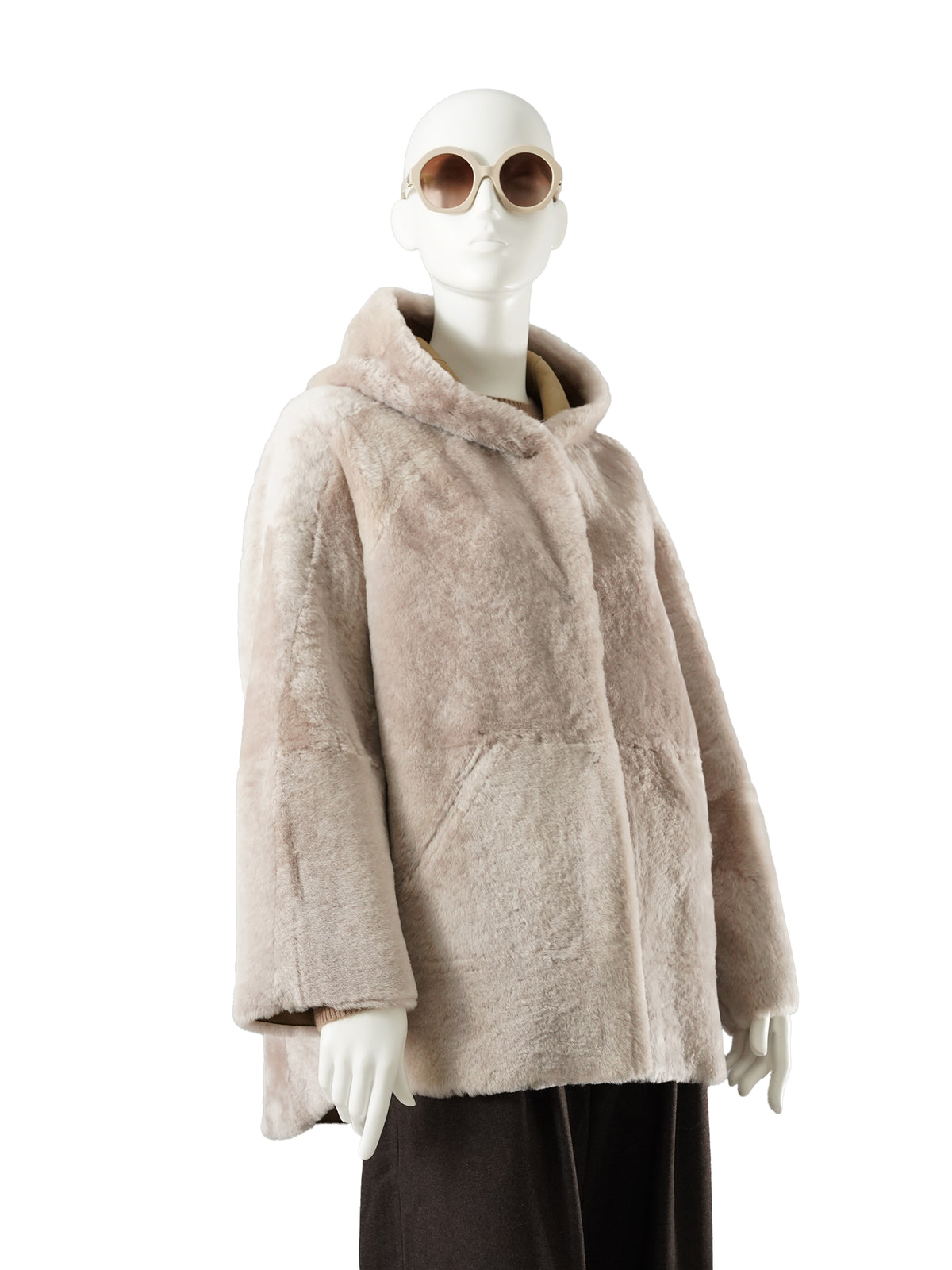 Camelfarbene wendbare Lammfelljacke mit Kapuze von Werner Christ – Ansicht 4