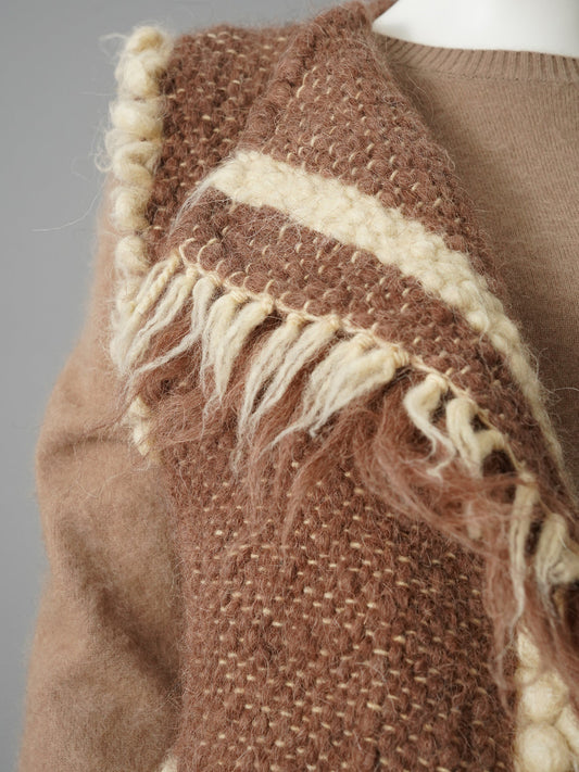 Taupefarbene handgewebte Wollweste mit Fransen von Carpatka – Ansicht 7