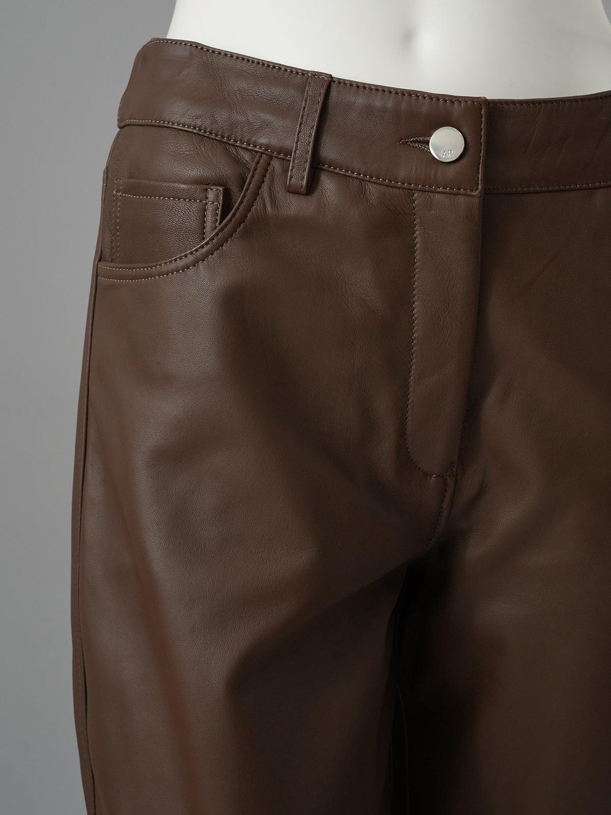 Dunkelbraune Lederhose im Fünf-Taschen-Schnitt von Studio AR – Ansicht 2