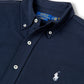 Dunkelblaues Polo-Hemd mit Button-Down