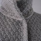Graue Strickjacke aus reiner Wolle