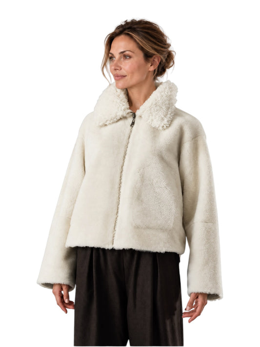 Wendbare Lammfelljacke in Wollweiß mit Reißverschluss von Werner Christ