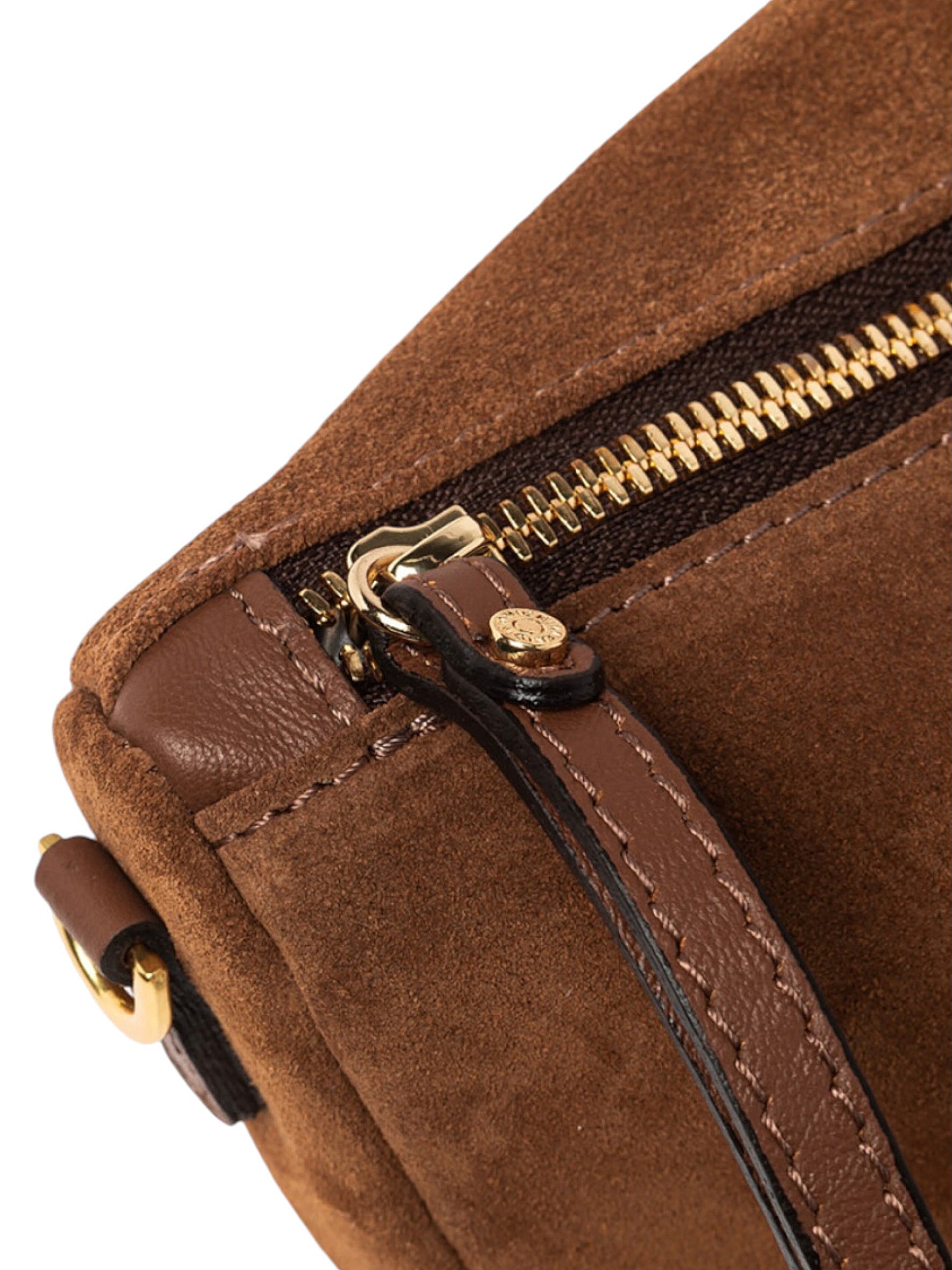 Kleine, cognacfarbene Velour-Tasche von Gianni Chiarini – Ansicht 4