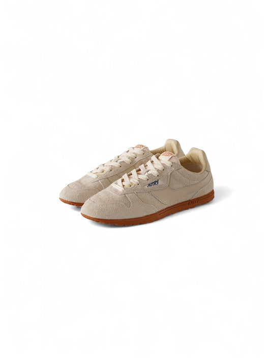 Sandfarbener Autry-Sneaker „Windspin“