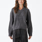 Grauer Strickpullover mit goldenem Rautenmuster von Dorothee Schumacher – Ansicht 2