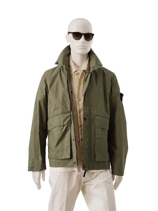 Grüne Coach-Jacke mit pigmentierter Wachsbeschichtung von Stone Island