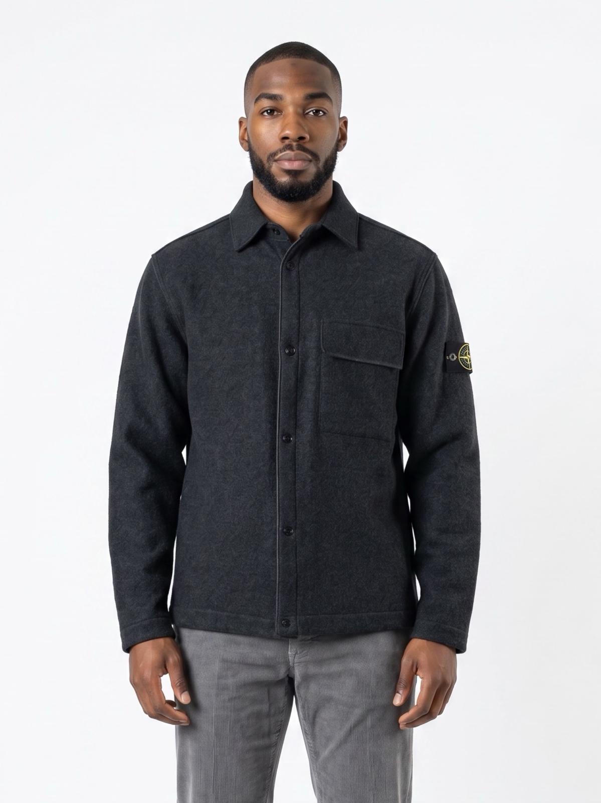 Graublaues Overshirt aus gekochter Wolle mit Used-Kanten von Stone Island