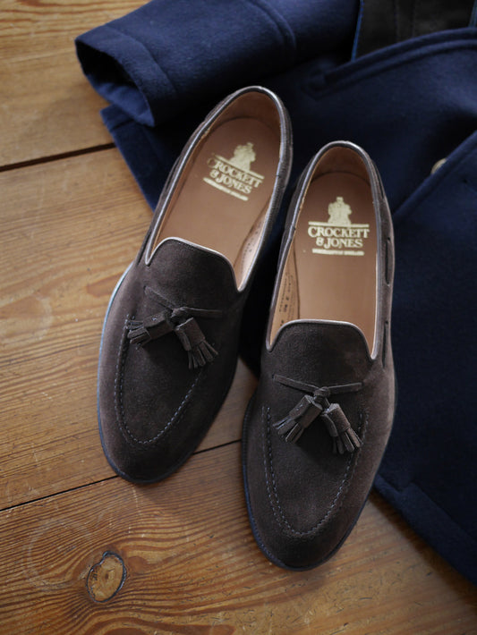 Dunkelbrauner Velours-Tasselloafer von Crockett & Jones – Ansicht 2