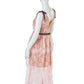 Roséfarbenes, langes Spitzenkleid