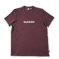Bordeauxfarbenes T-Shirt mit Schriftzug "Silenzio"