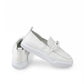 Weißer Schuh mit Knoten Detail